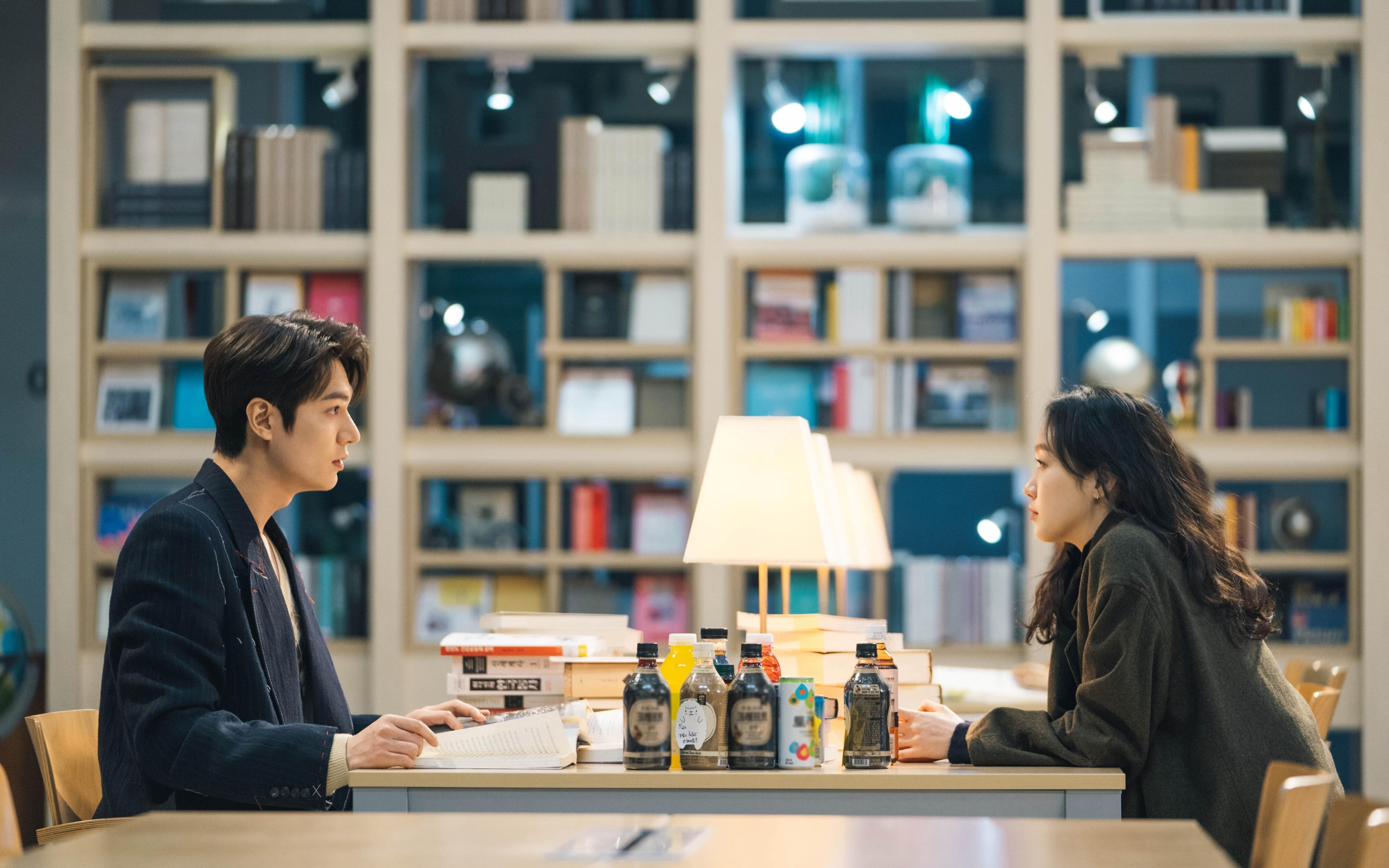 _场馆升级：更宽敞、更智能的比赛环境_，竞赛场馆运行分区有哪些